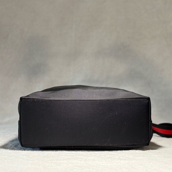 Authentic GUCCI Nylon Handbag - Picture 9 of 17
